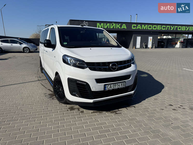 Минивэн Opel Zafira Life