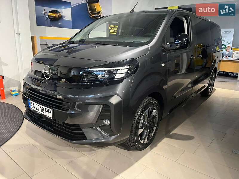 Минивэн Opel Zafira Life