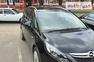 Opel Zafira Tourer универсал 2014