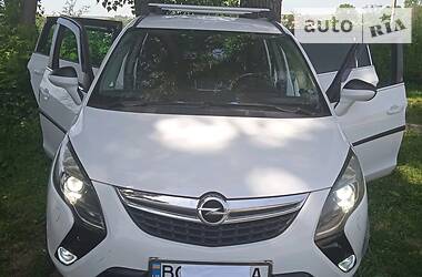 Opel Zafira Tourer  2012