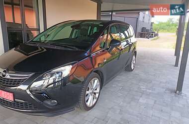 Opel Zafira Tourer  2014