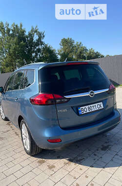 Opel Zafira Tourer 2014