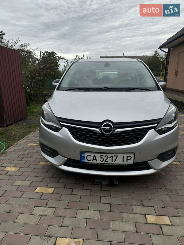 Opel Zafira Tourer