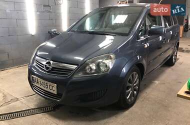 Opel Zafira Tourer  2010