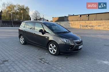 Opel Zafira Tourer  2012