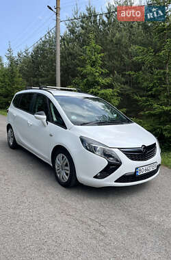 Opel Zafira Tourer  2012