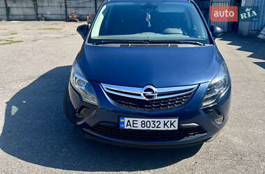 Opel Zafira Tourer  2011