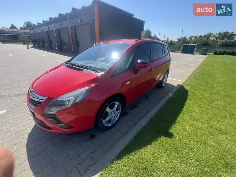 Opel Zafira Tourer