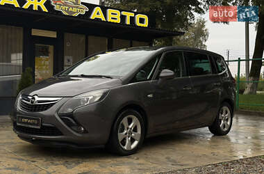 Opel Zafira Tourer  2011