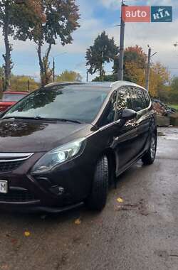 Opel Zafira Tourer 2014