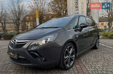 Opel Zafira Tourer 2016