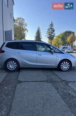 Opel Zafira Tourer  2013