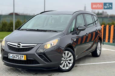 Opel Zafira Tourer  2012