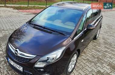 Opel Zafira Tourer  2012