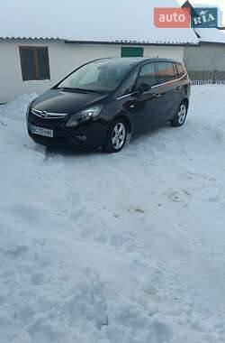 Opel Zafira Tourer  2013