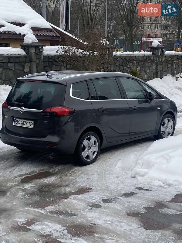 Opel Zafira Tourer