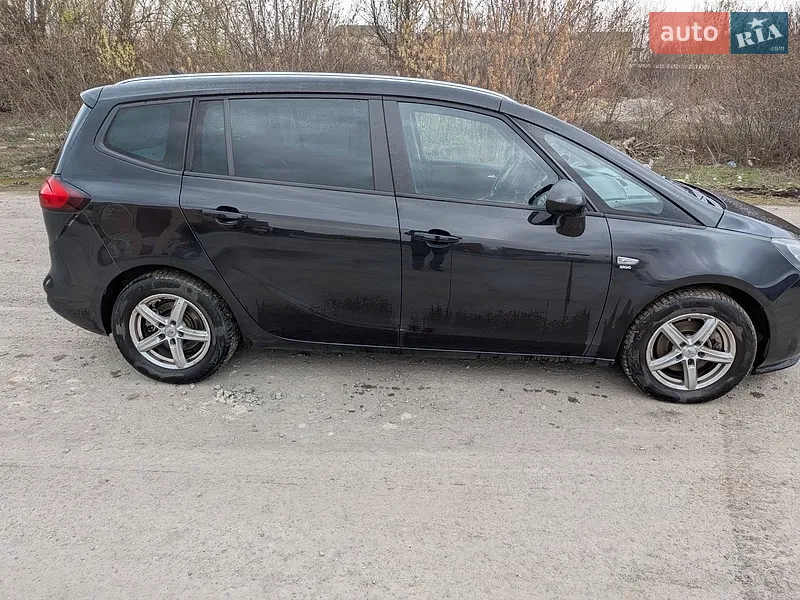 Opel Zafira Tourer