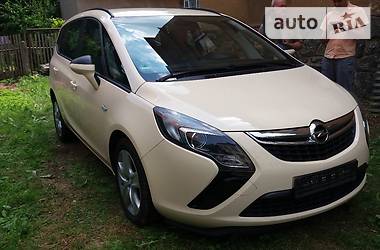 Opel Zafira TOURER 2013