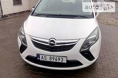 Opel Zafira  2014