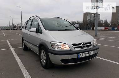 Opel Zafira  2004