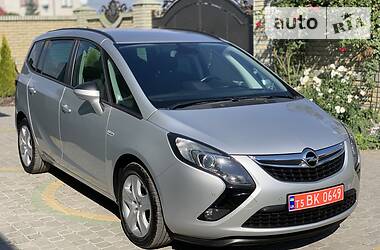 Opel Zafira 2.0CTDI TOURER NAVI  2014