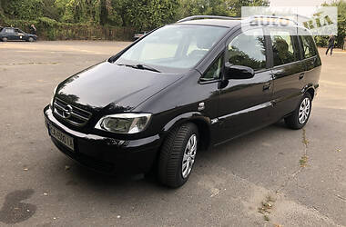 Opel Zafira  2004