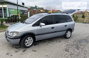 Opel Zafira  2002