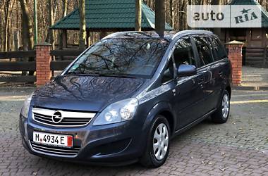 Opel Zafira 1.8 BENZIN 2011