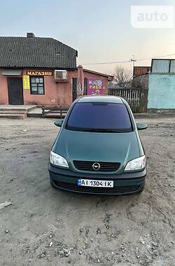 Opel Zafira  2002