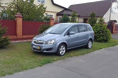 Opel Zafira  2010