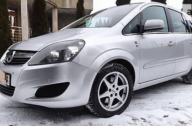 Opel Zafira  2010