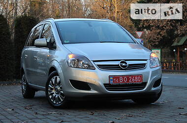 Opel Zafira 111 Series 2010