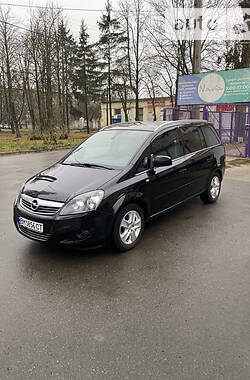 Opel Zafira  2011