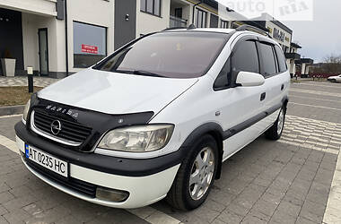 Opel Zafira  2002