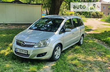 Opel Zafira B 2008