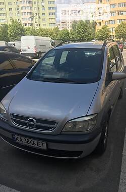 Opel Zafira  2004