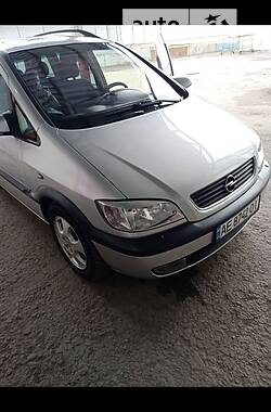 Opel Zafira  2001