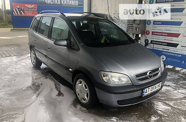 Opel Zafira  2003