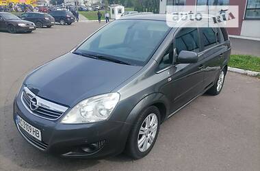 Opel Zafira  2010