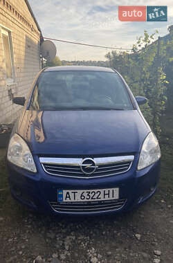 Opel Zafira  2008