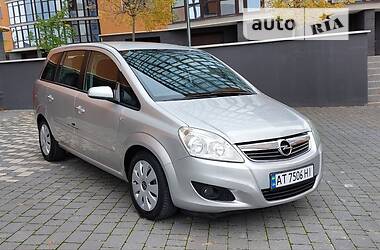 Opel Zafira  2008