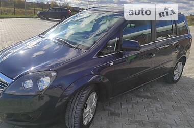 Opel Zafira  2011