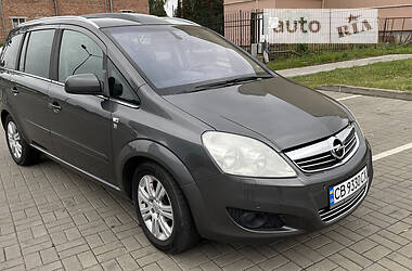 Opel Zafira  2010