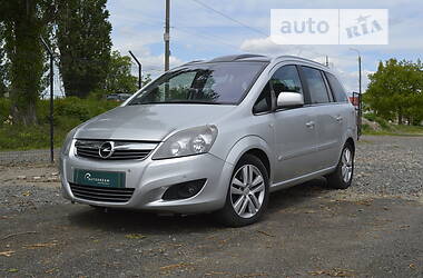 Opel Zafira  2011