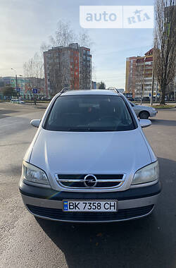 Opel Zafira  2002