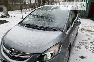 Opel Zafira  2011