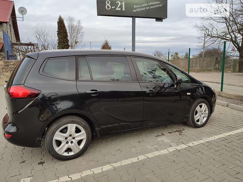 Мікровен Opel Zafira