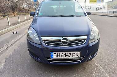 Opel Zafira  2013