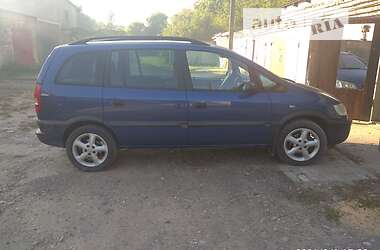 Opel Zafira  2002