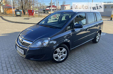 Opel Zafira  2010